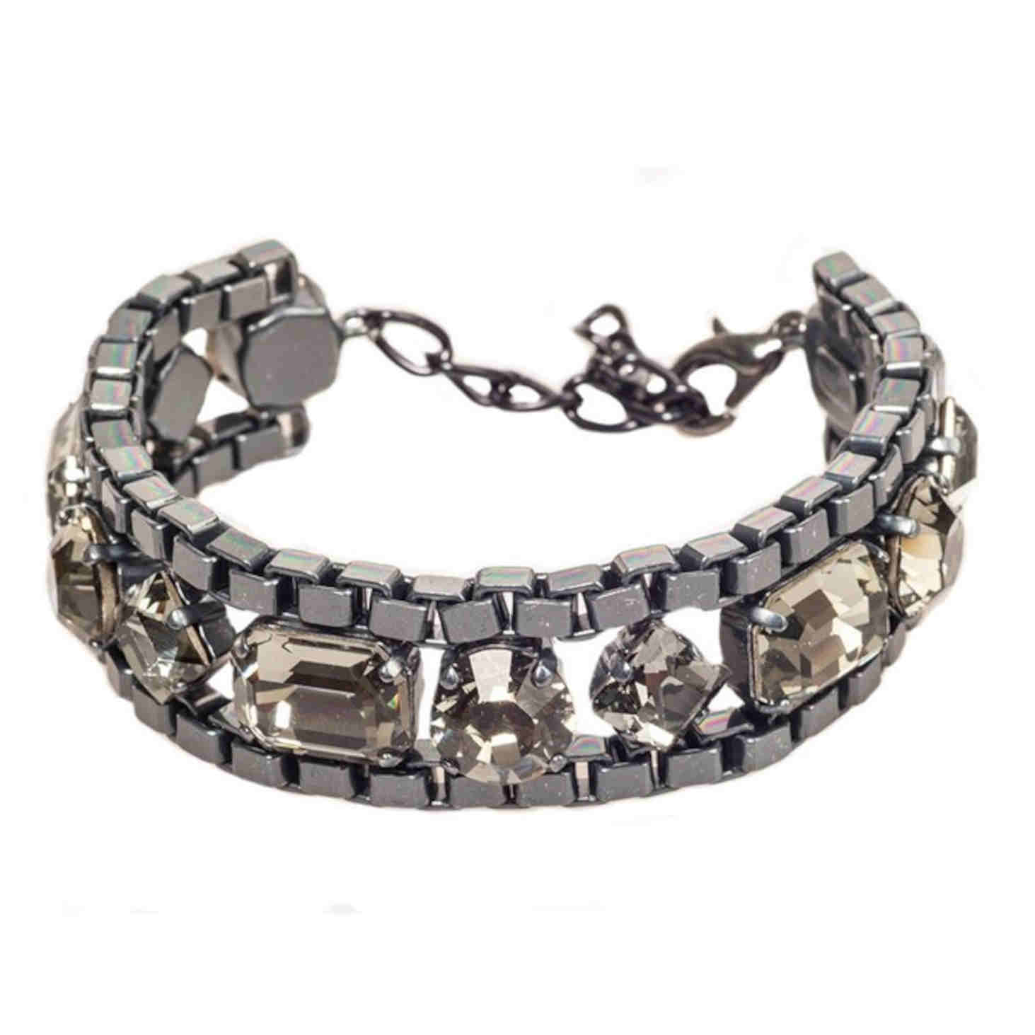 chain-stone
